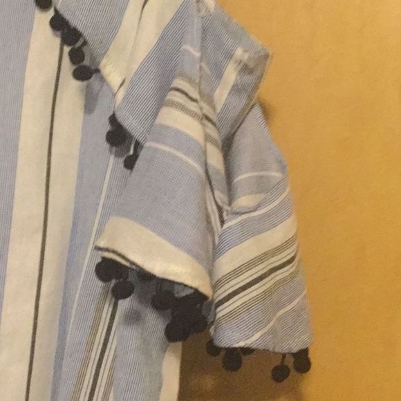 Design Lab White cCold Shoulder Dress - Picture 4 of 10